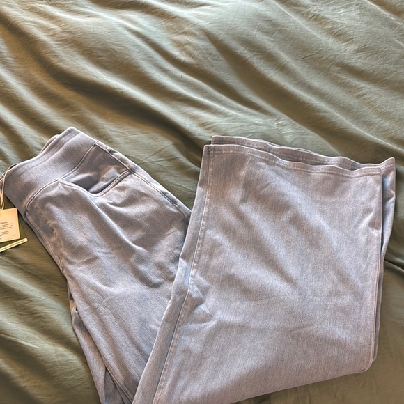 Halara Flex Denim High-Rise Soft light blue jeans Medium 8/10 - Picture 3 of 8